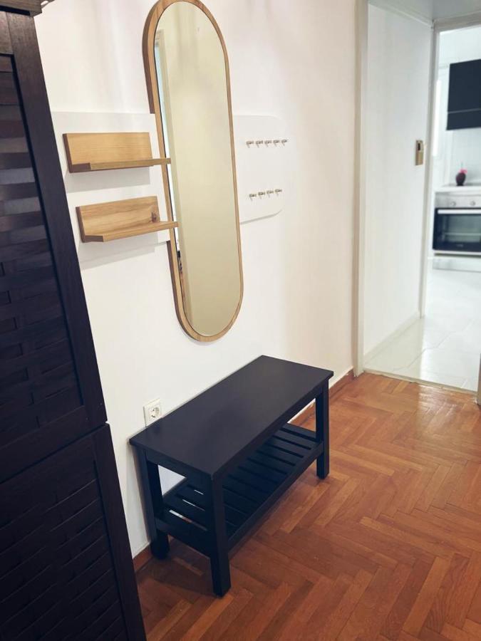 Seaside Apartment In Flisvos Marina Athens Exterior photo